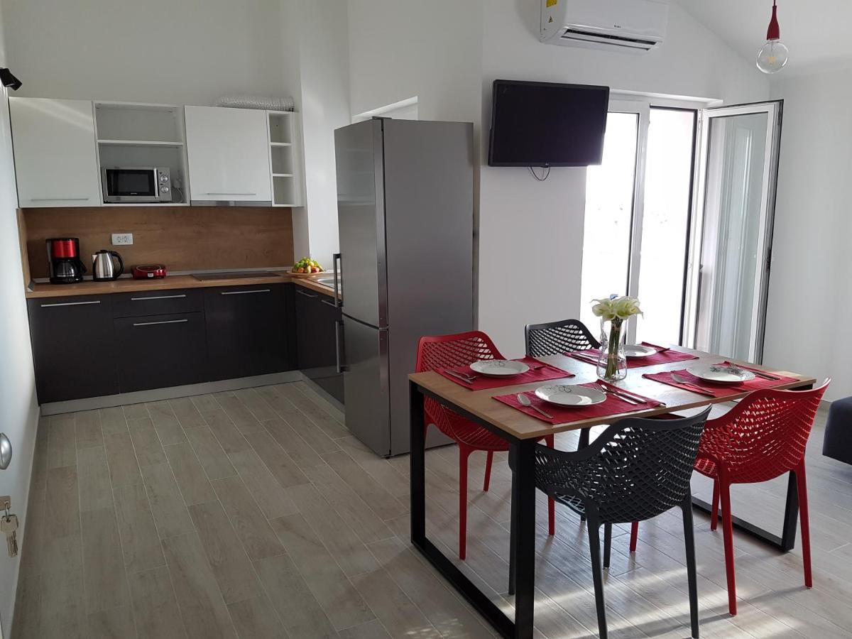 Apartments Kiara ปูนัต ภายนอก รูปภาพ