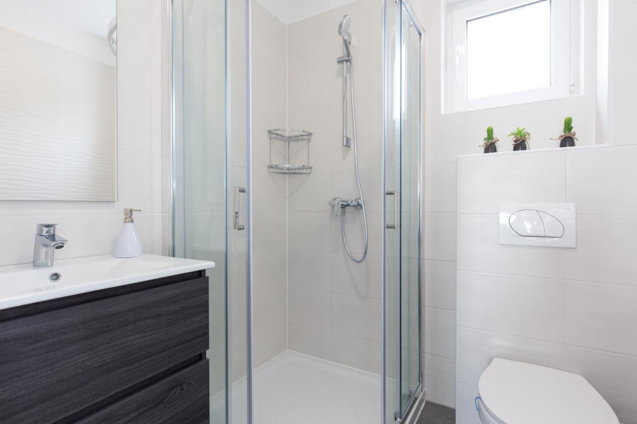 Apartments Kiara ปูนัต ภายนอก รูปภาพ