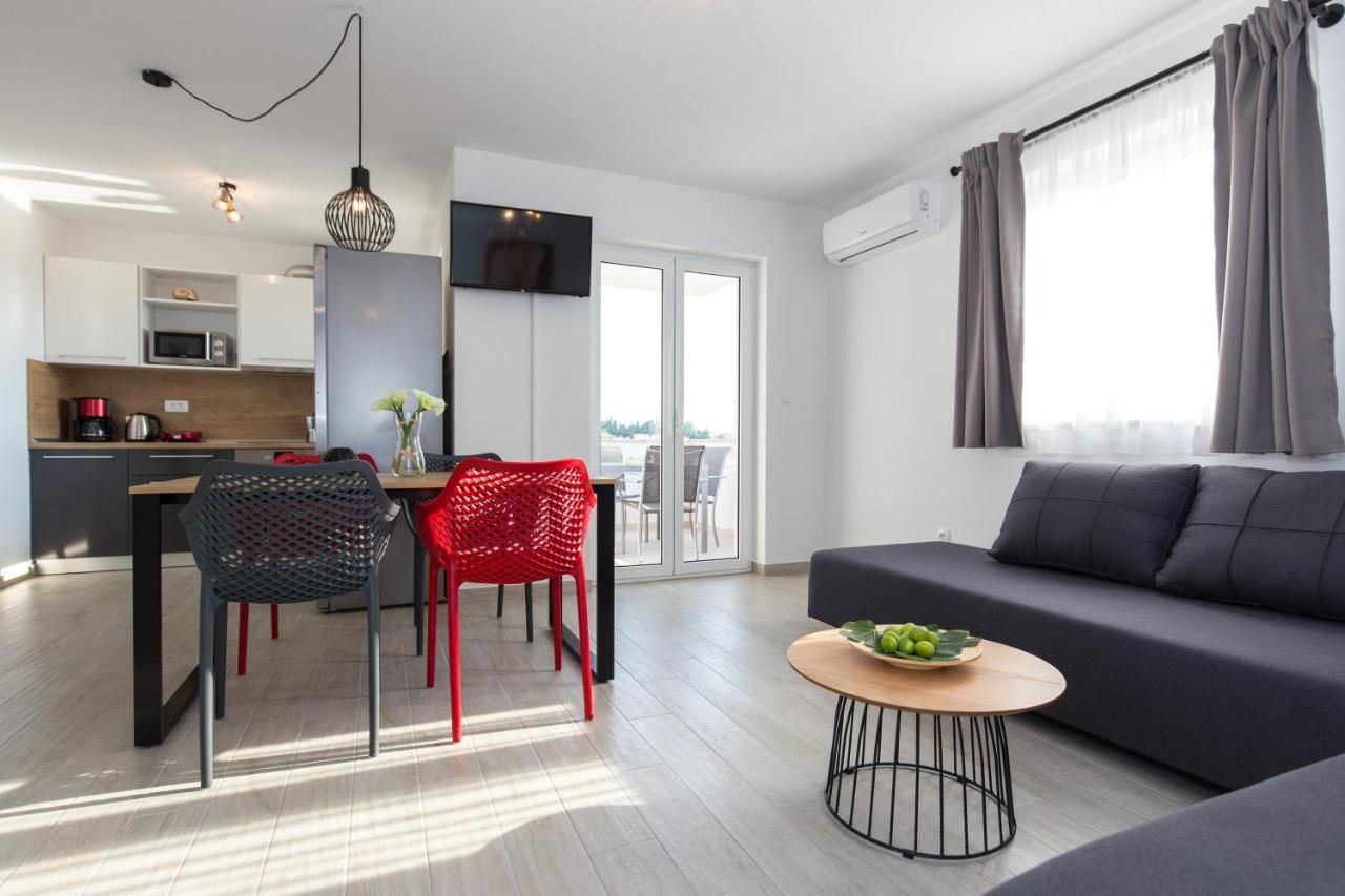 Apartments Kiara ปูนัต ภายนอก รูปภาพ