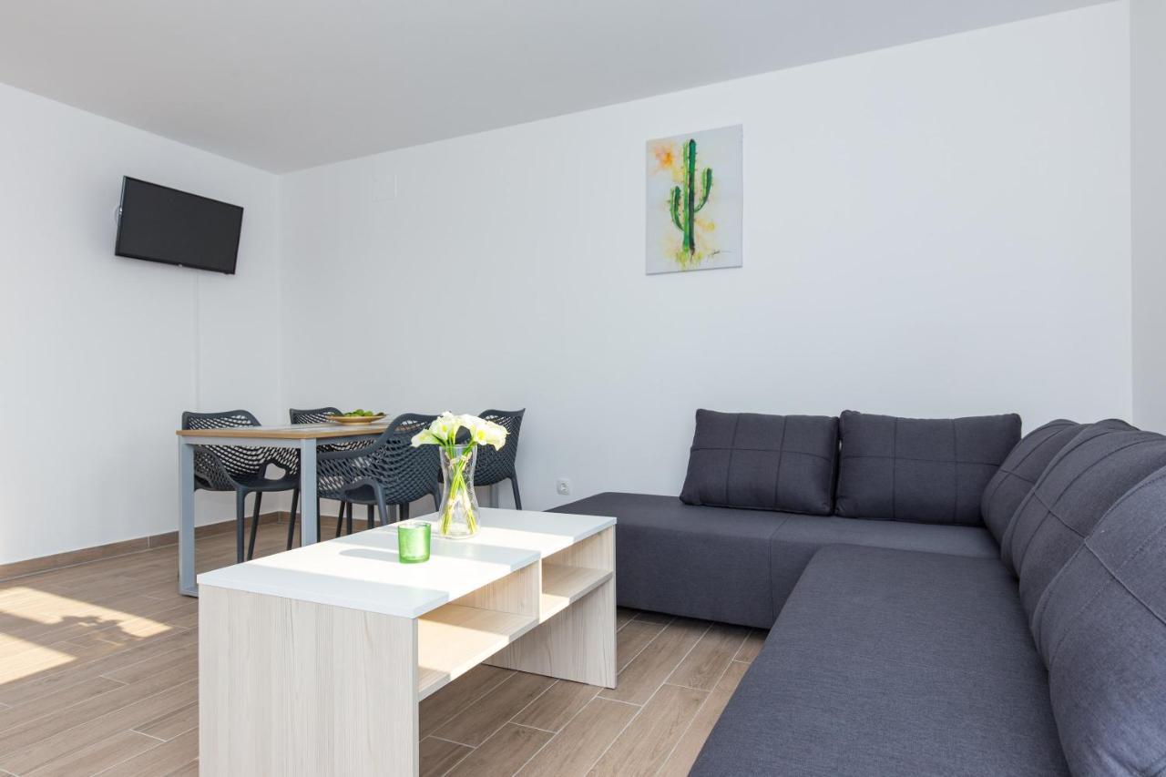 Apartments Kiara ปูนัต ภายนอก รูปภาพ