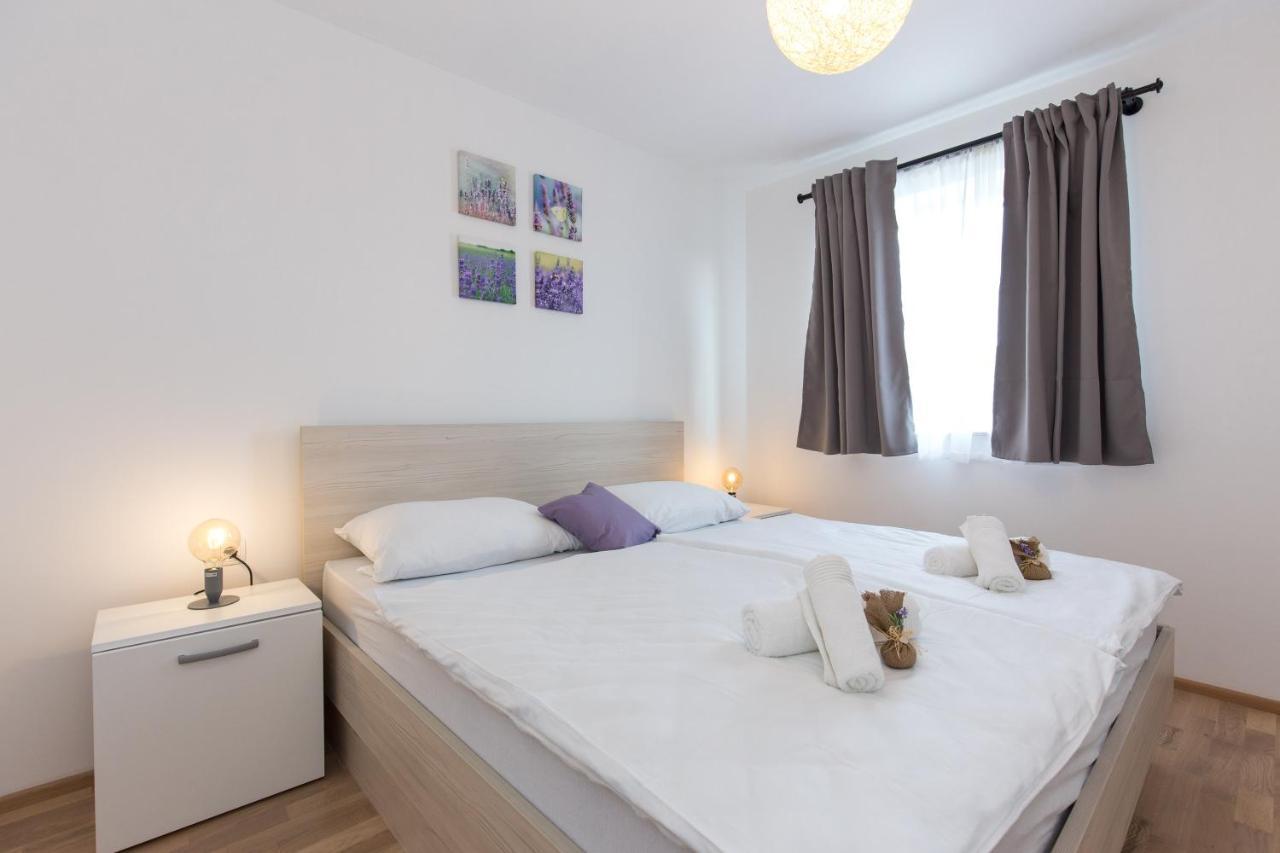 Apartments Kiara ปูนัต ภายนอก รูปภาพ