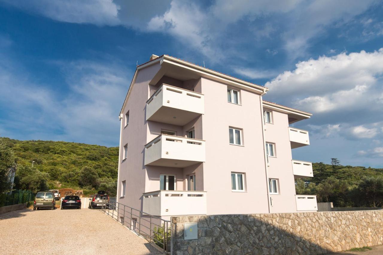 Apartments Kiara ปูนัต ภายนอก รูปภาพ