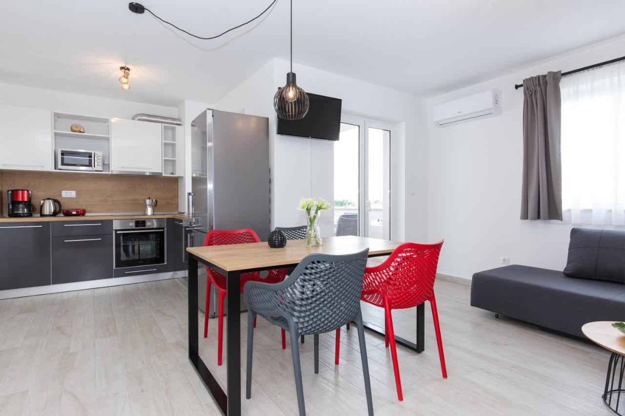 Apartments Kiara ปูนัต ภายนอก รูปภาพ