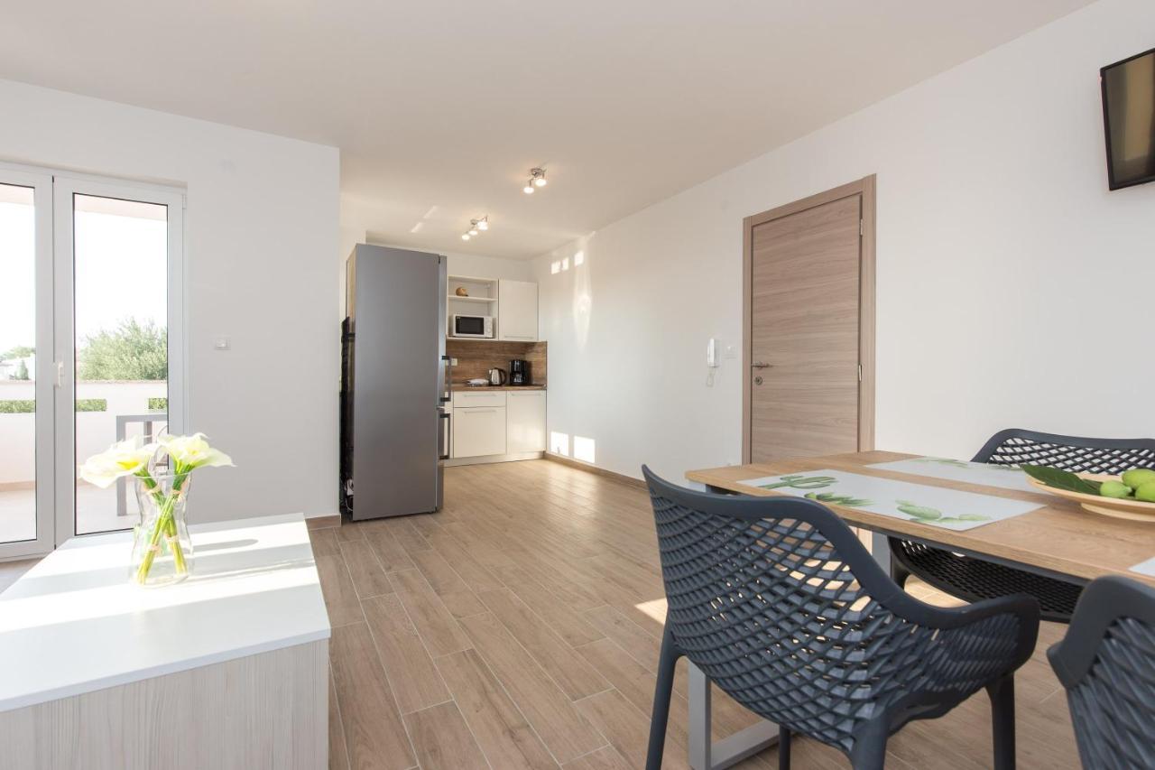 Apartments Kiara ปูนัต ภายนอก รูปภาพ
